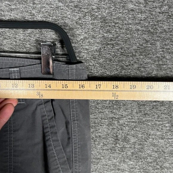 Kuhl Free Range Capri Women's Size 8 Gray Hiking Crops Pants Outdoor - Picture 2 of 9